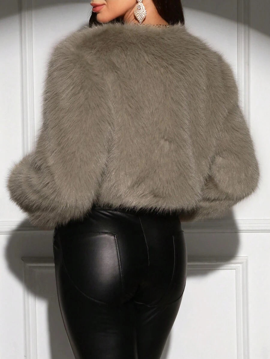 SHEIN Clasi Casaco feminino de cor sólida, manga comprida, frente aberta, curto e fofo, inverno