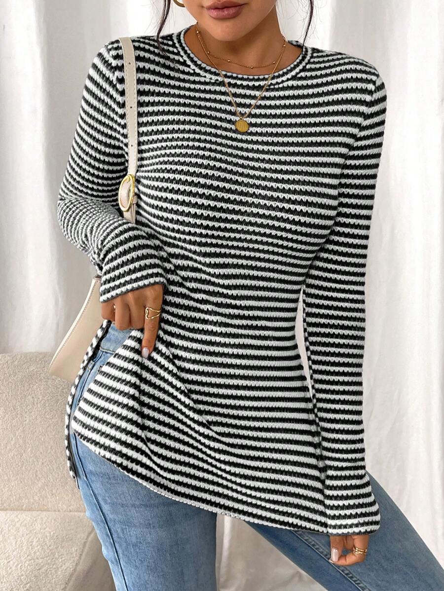 SHEIN Frenchy Women Casual Striped Long Sleeve T-Shirt With Slit Hem,Tight Turtleneck, Textured Fabric ,Commute,Minimalist,Office,Old Money,Simple,Autumn/Winter,