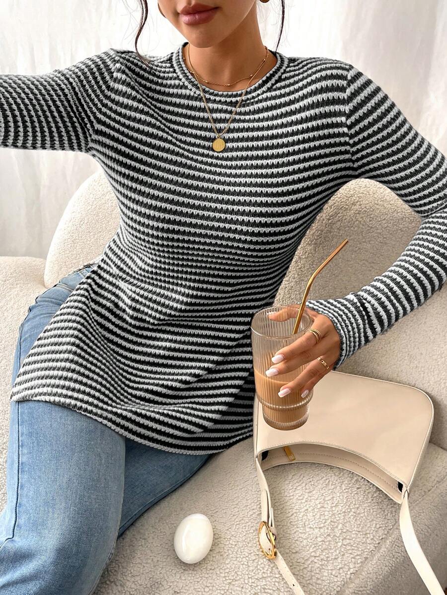 SHEIN Frenchy Women Casual Striped Long Sleeve T-Shirt With Slit Hem,Tight Turtleneck, Textured Fabric ,Commute,Minimalist,Office,Old Money,Simple,Autumn/Winter,