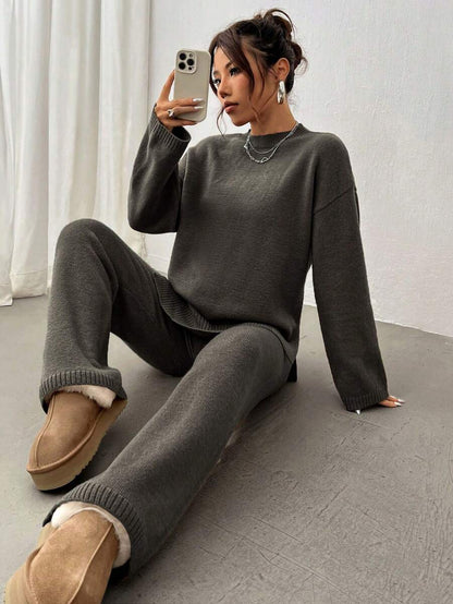 Flirla 2pcs Women Colorblock Rib-Trim Round Neck Long Sleeve Sweater And Pants Set Fall Winter Cloth For Women